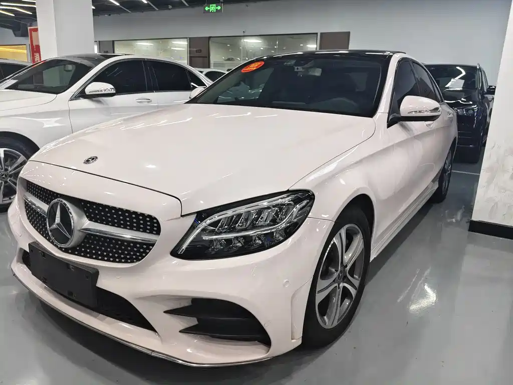 Mercedes-Benz C-Class 2019 — фото 1