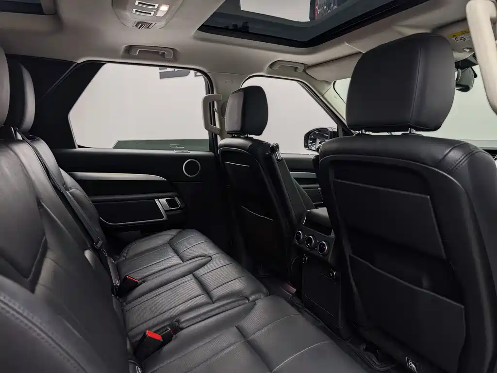 Land Rover Discovery 2020 — фото 23
