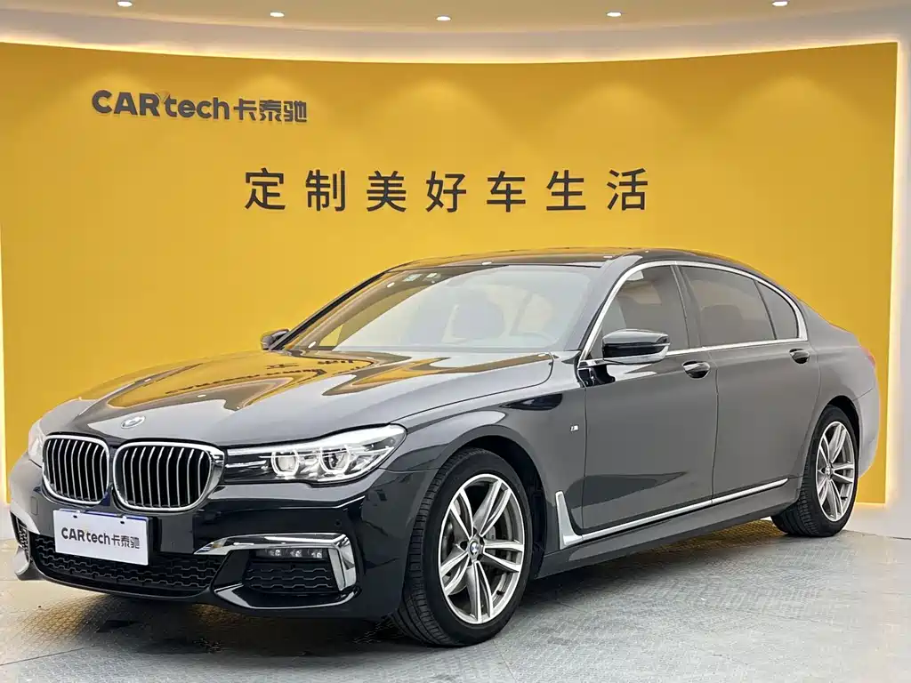 BMW 7 Series 2018 — фото 32