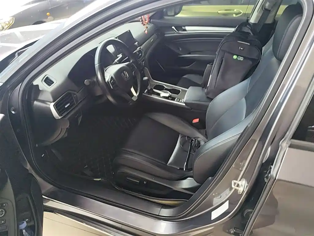 Honda Accord 2020 — фото 15