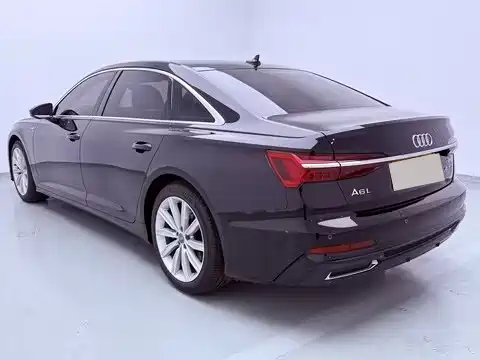 Audi A6L 2021