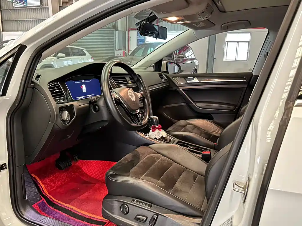 Volkswagen Golf 2020