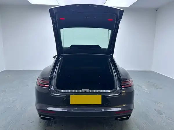 Porsche Panamera 2018