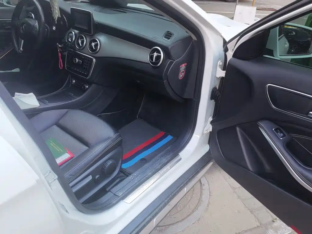 Mercedes-Benz GLA 2015 — фото 22