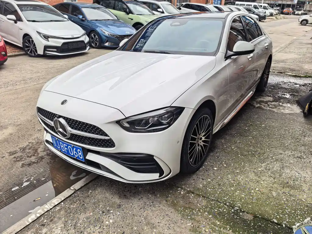 Mercedes-Benz C-Class 2022