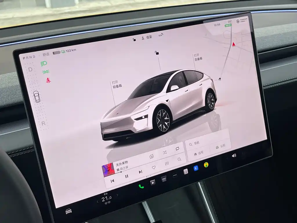 Tesla Model Y L 2025 — фото 16