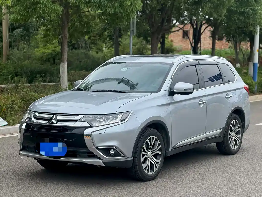 Mitsubishi Outlander 2017
