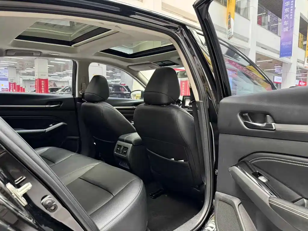 Nissan Teana 2023 — фото 16