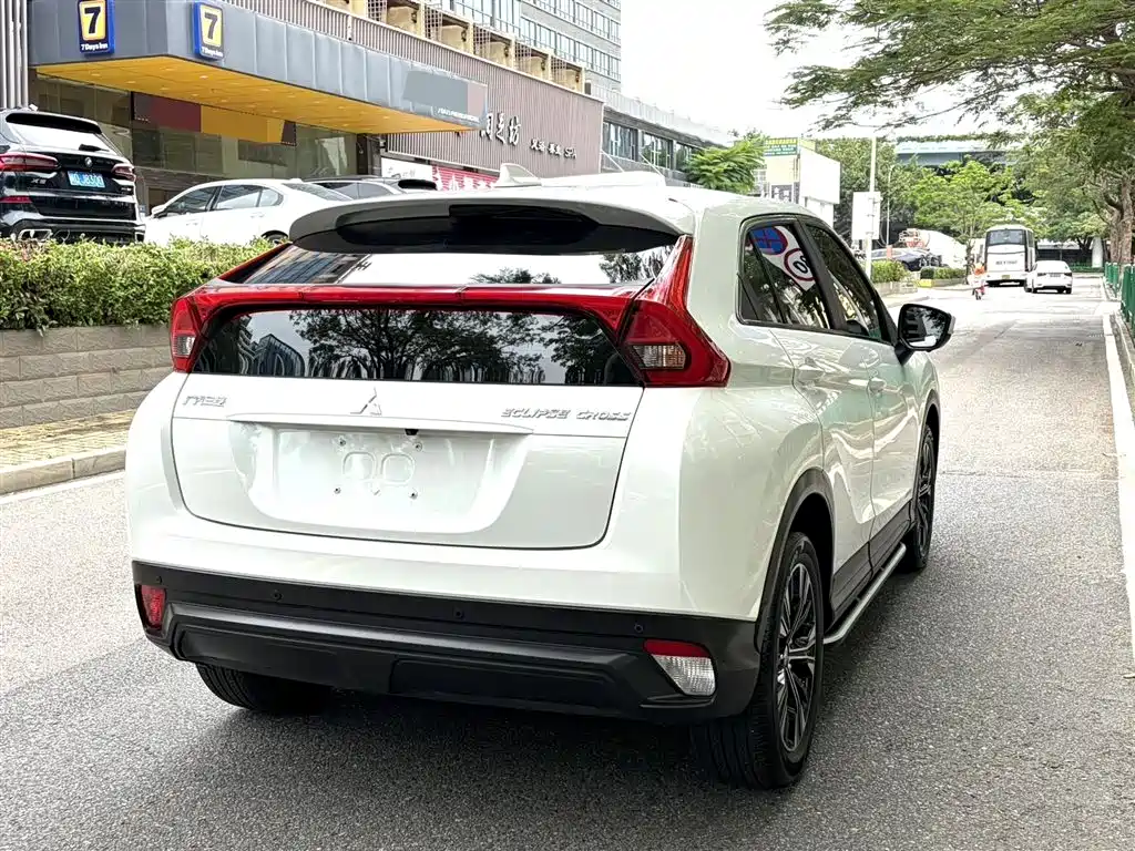 Mitsubishi Eclipse Cross 2019 — фото 7