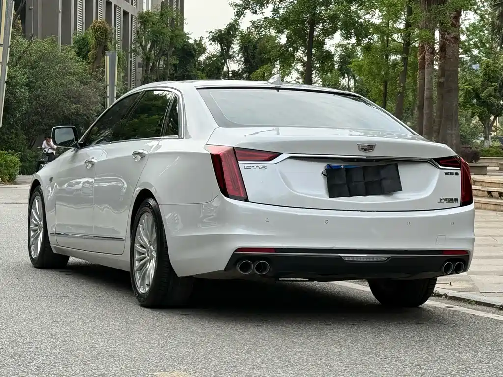 Cadillac CT6 2020 — фото 6