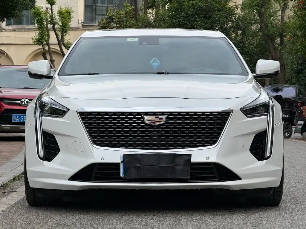 Cadillac CT6 2020 — фото 1