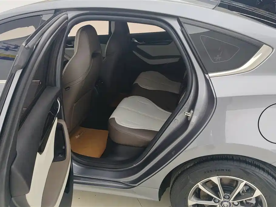 BYD Qin PLUS 2024 — фото 11