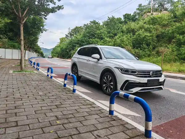 Volkswagen Tiguan L 2024
