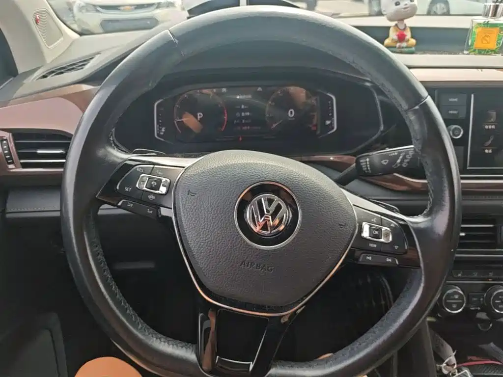Volkswagen Tharu 2019 — фото 11