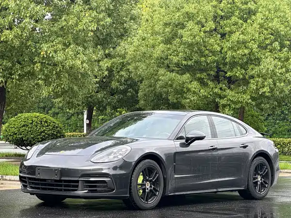 Porsche Panamera 2020