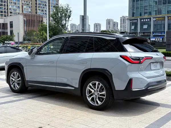 NIO ES6 2020