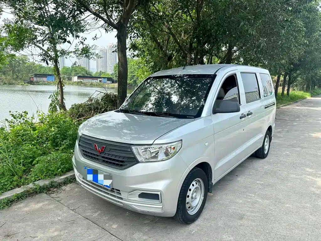 Wuling Hongguang V 2024 — фото 3