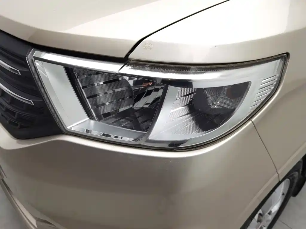 Wuling Hongguang V 2021