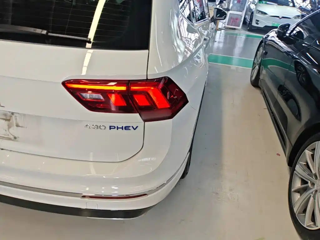 Volkswagen Tiguan L PHEV 2021 — фото 8