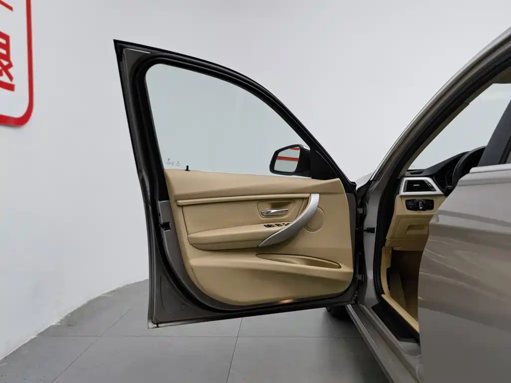 BMW 3 Series 2015 — фото 8