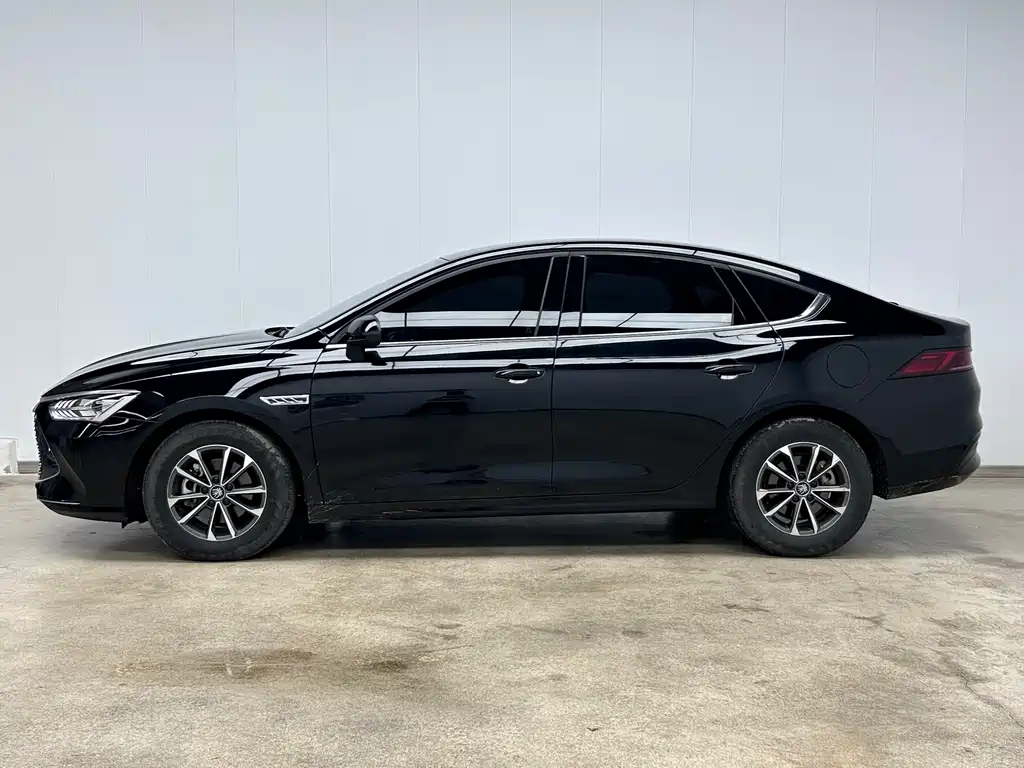 BYD Qin PLUS 2023 — фото 7