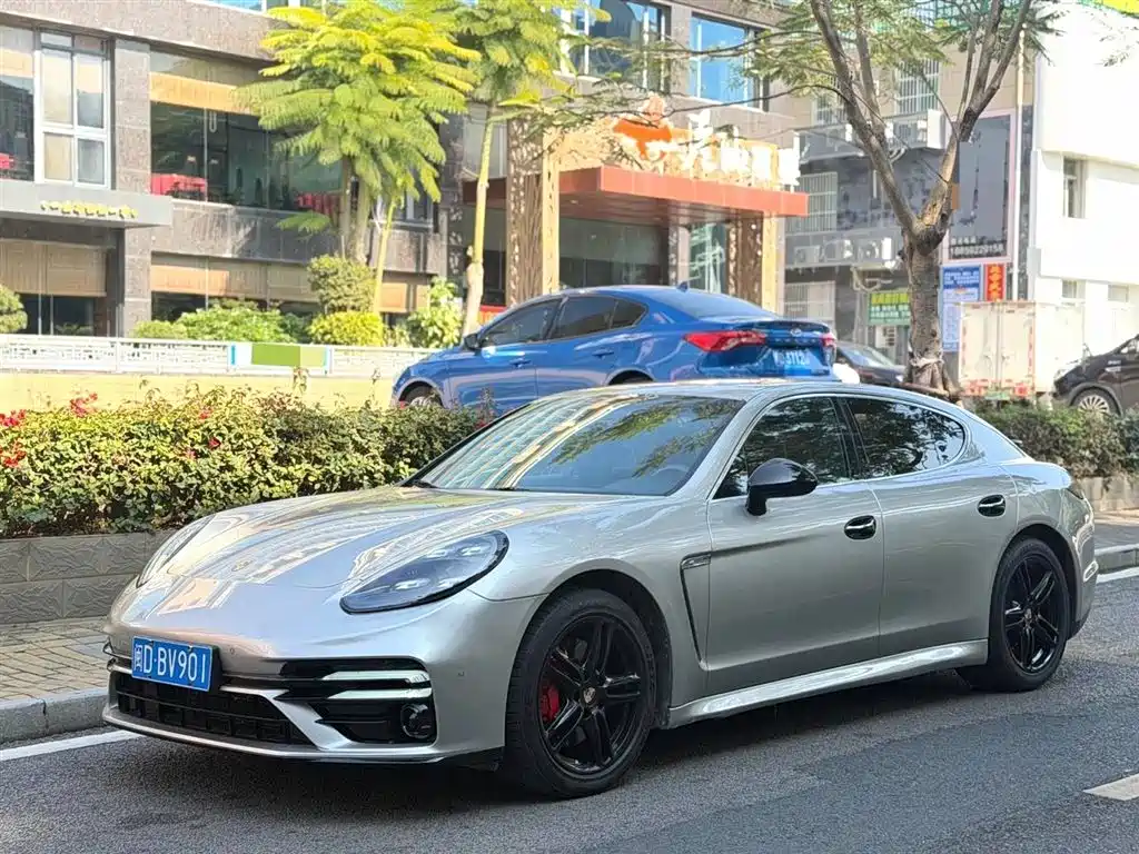 Porsche Panamera 2011