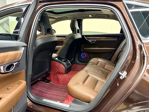Volvo S90 2017