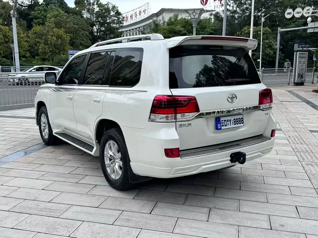 Toyota Land Cruiser 2019 — фото 7