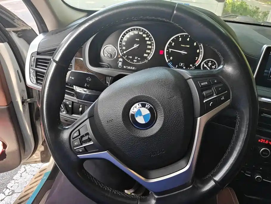 BMW X6 2017 — фото 15