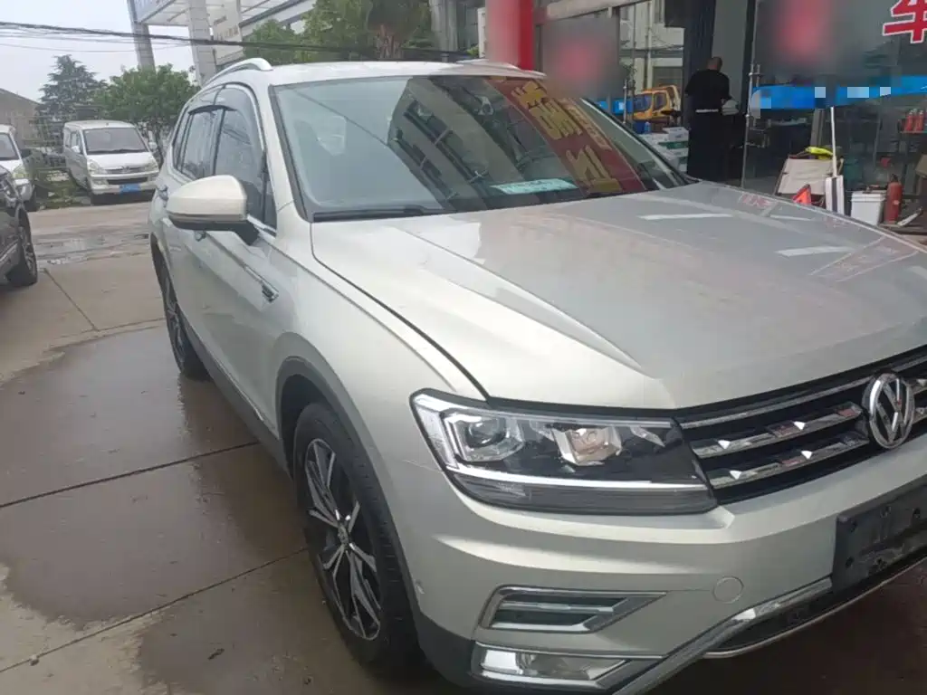 Volkswagen Tiguan L 2020 — фото 4