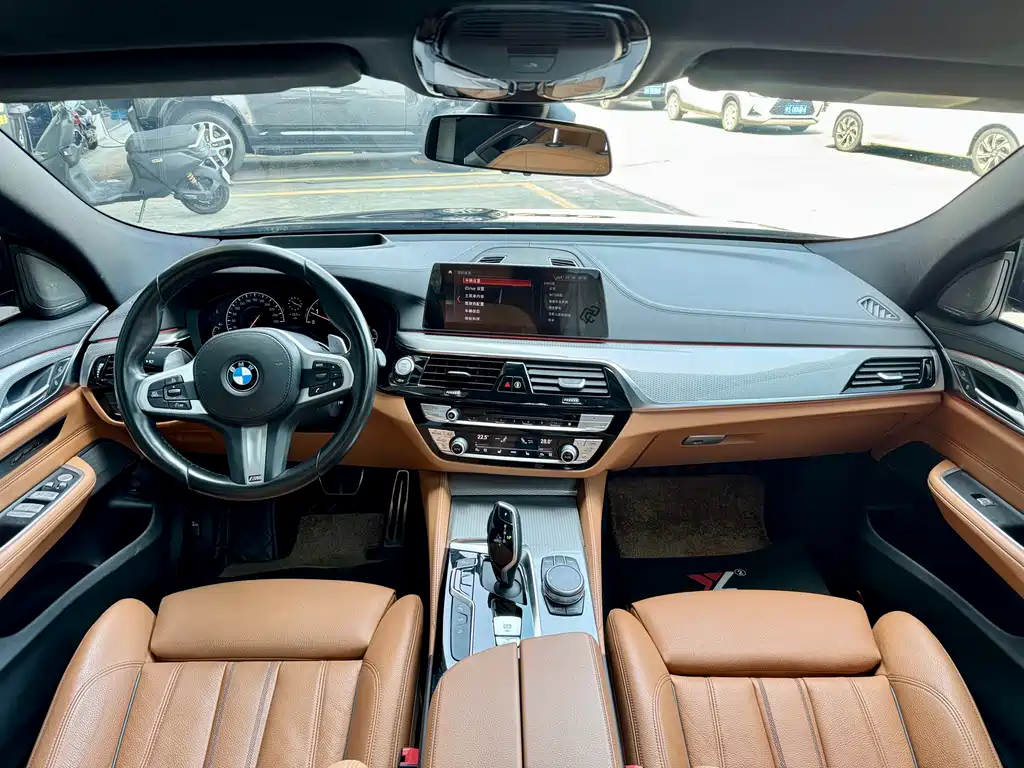BMW 6 Series GT 2019 — фото 7
