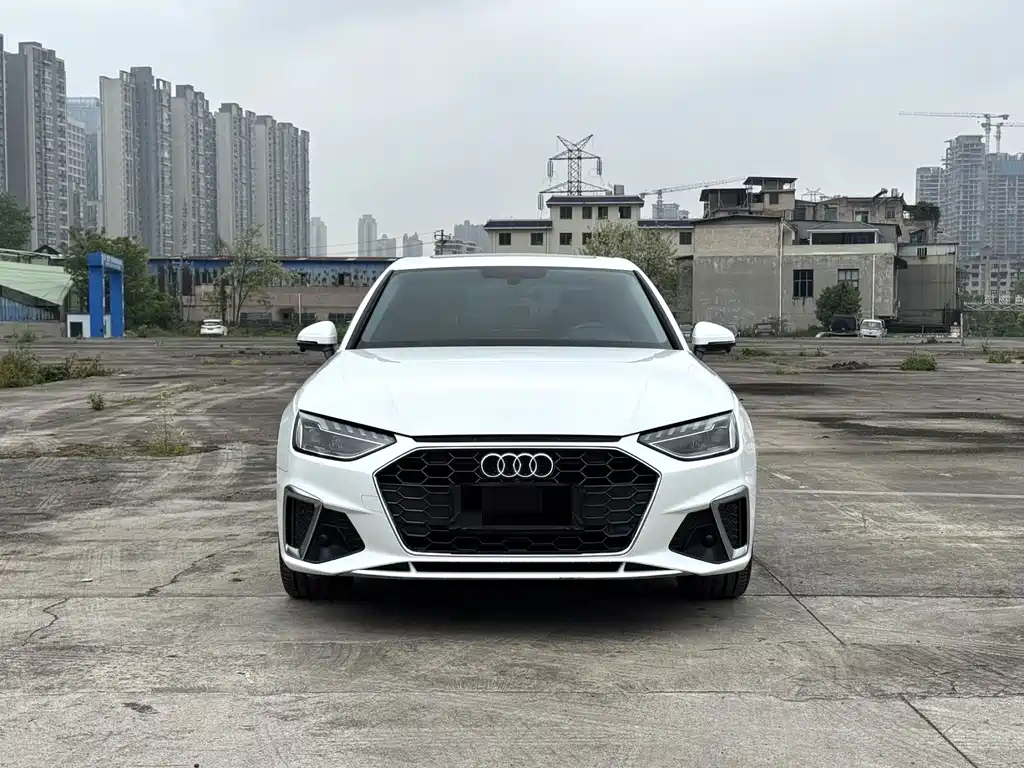 Audi A4L 2021 — фото 14