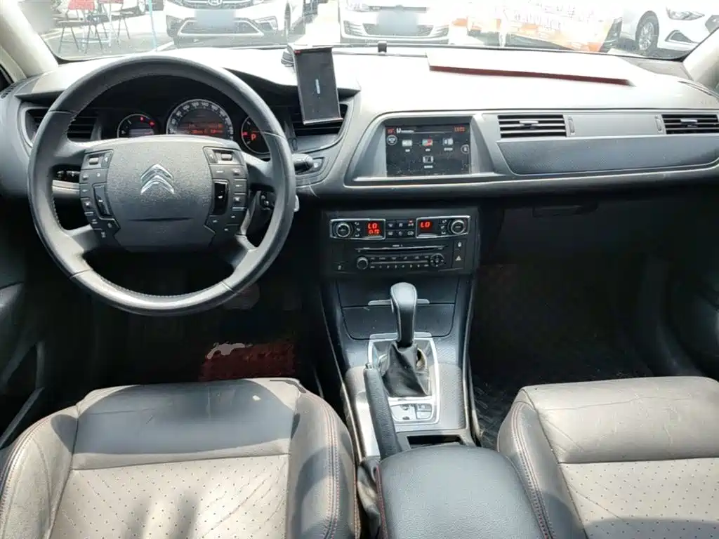 Citroen C5 2015 — фото 10