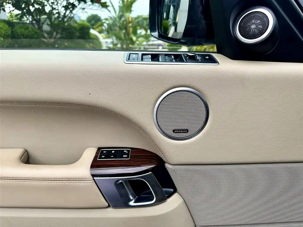 Land Rover Range Rover 2015 — фото 18