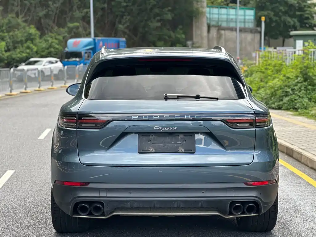Porsche Cayenne 2019 — фото 20