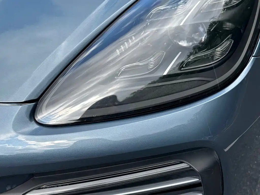 Porsche Cayenne 2019 — фото 23
