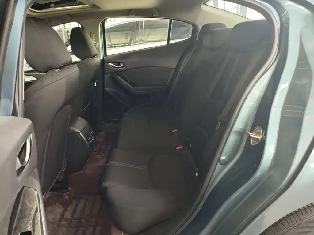 Mazda 3 Angkesela 2018 — фото 17