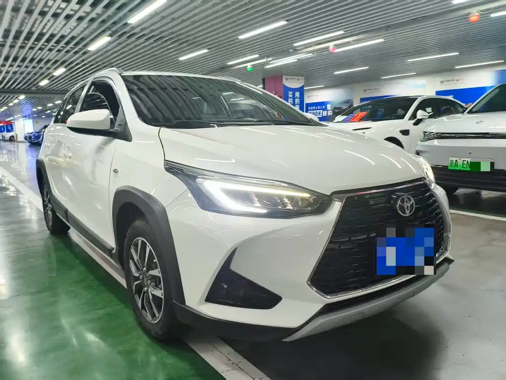 Toyota Yaris L 2022