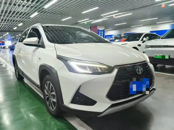 Toyota Yaris L 2022