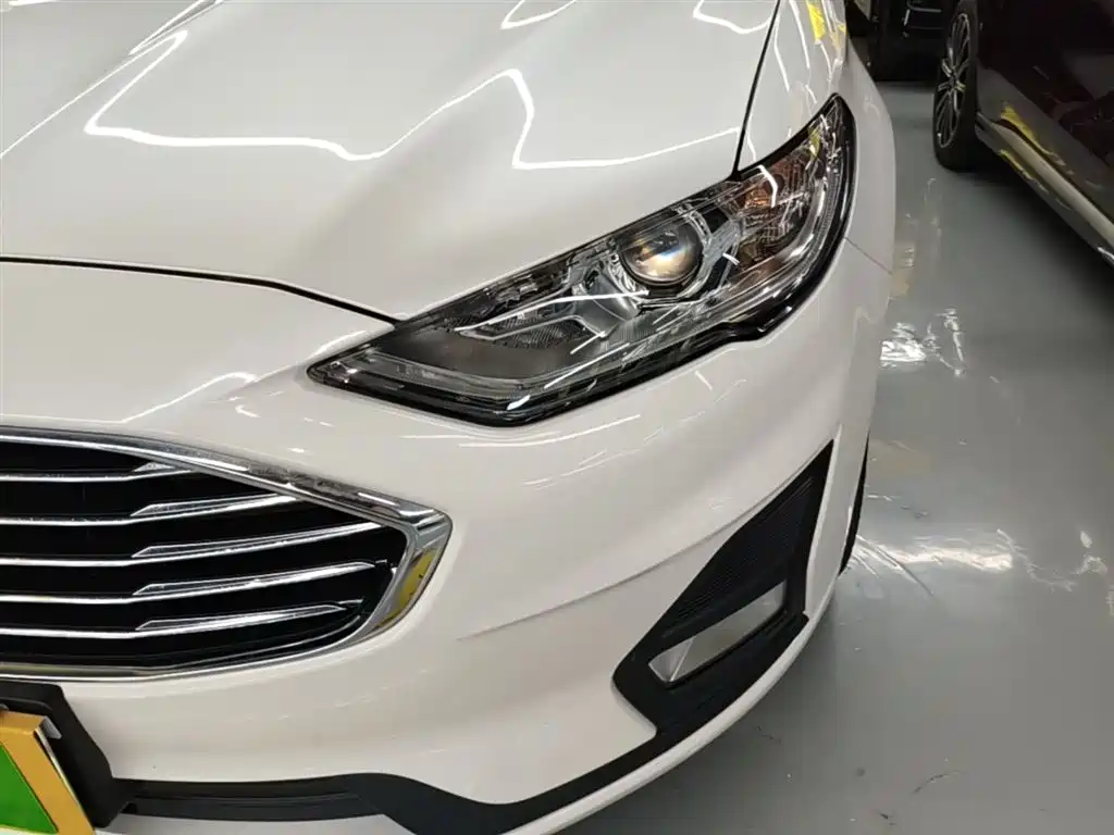 Ford Mondeo New Energy 2020 — фото 24