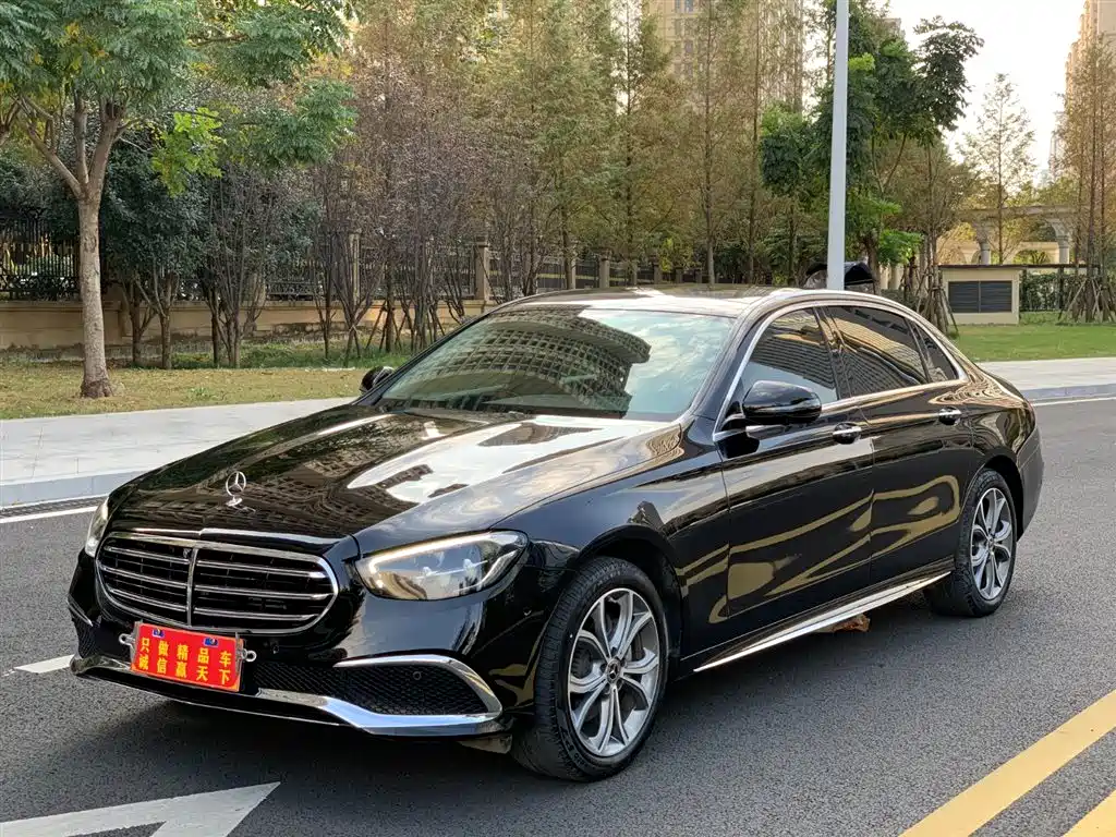 Mercedes-Benz E-Class 2022