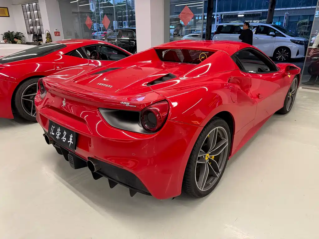 Ferrari 488 2017 — фото 3
