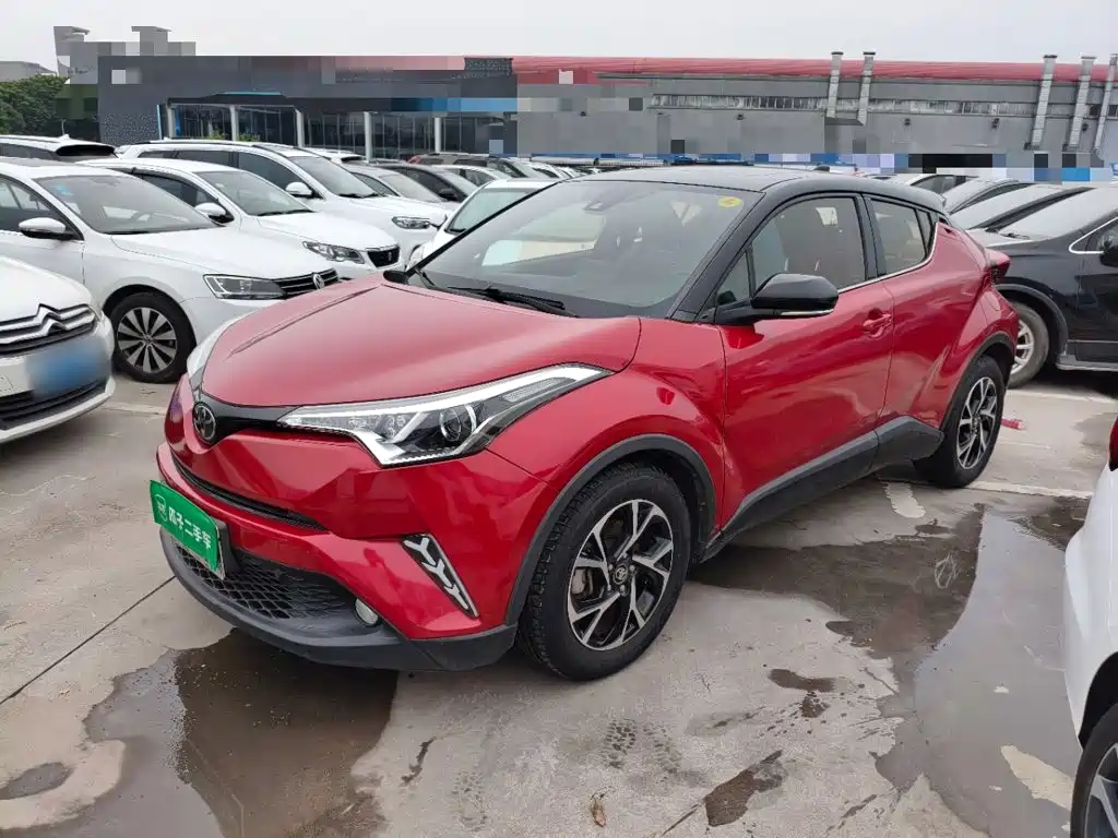 Toyota C-HR 2020 — фото 1