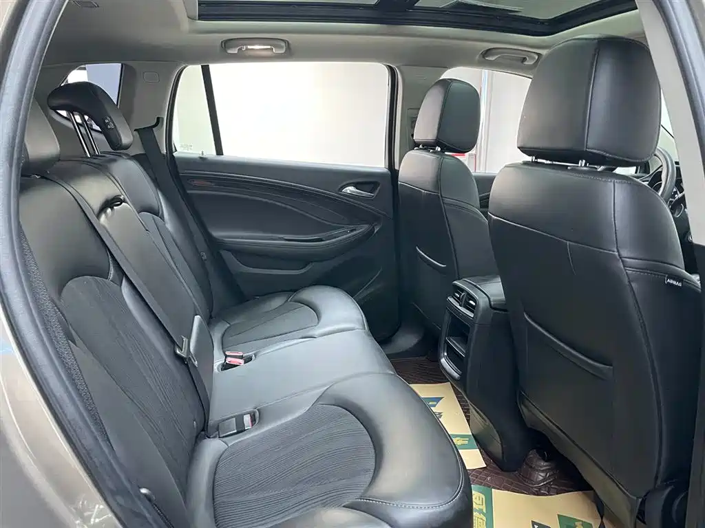 Buick Envision Plus 2018 — фото 16