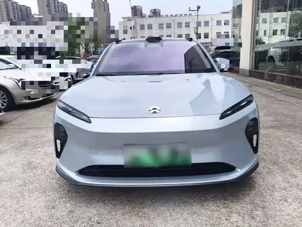 NIO ET5 2025