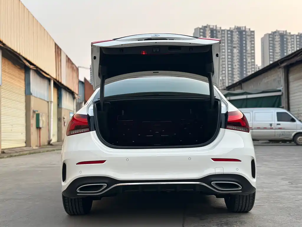 Mercedes-Benz A-Class 2021 — фото 10