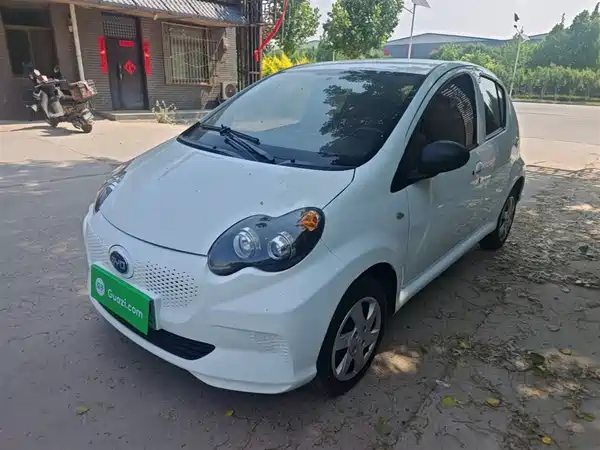 BYD e1 2020