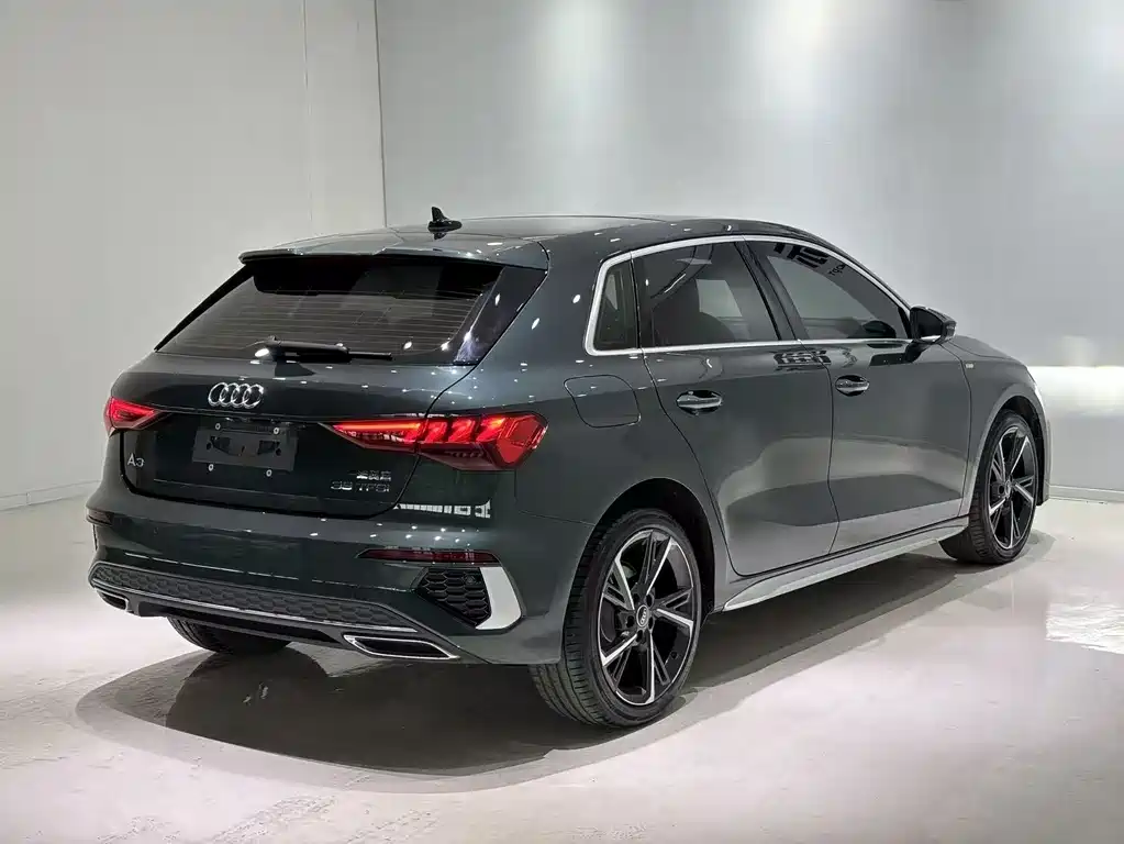 Audi A3 2022 — фото 4