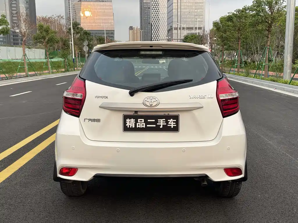 Toyota Yaris L 2020 — фото 20