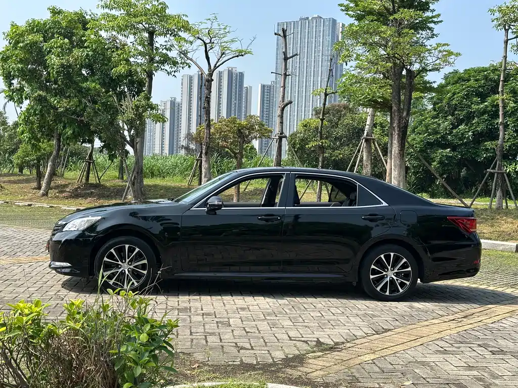 Toyota Crown 2019 — фото 20